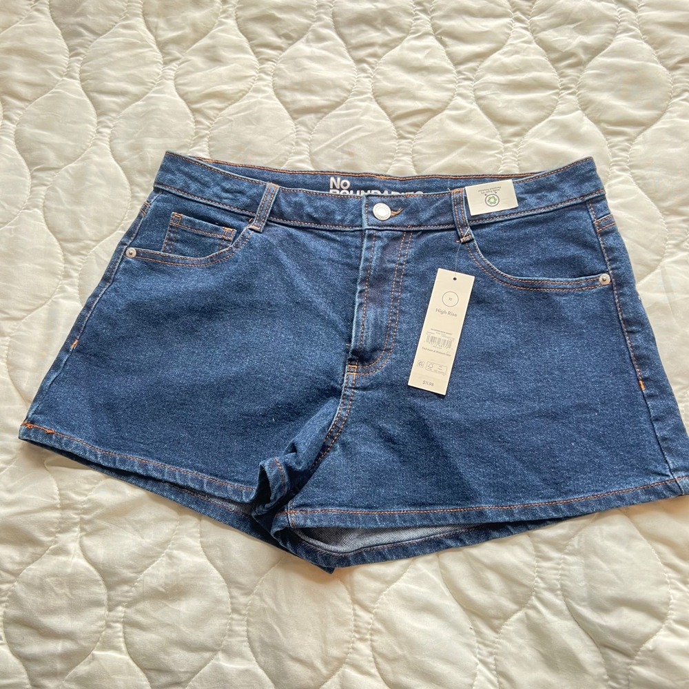 No Boundaries High Rise Denim Mom Shorts Rinse Wash Blue Size 10 NB35HQ017188